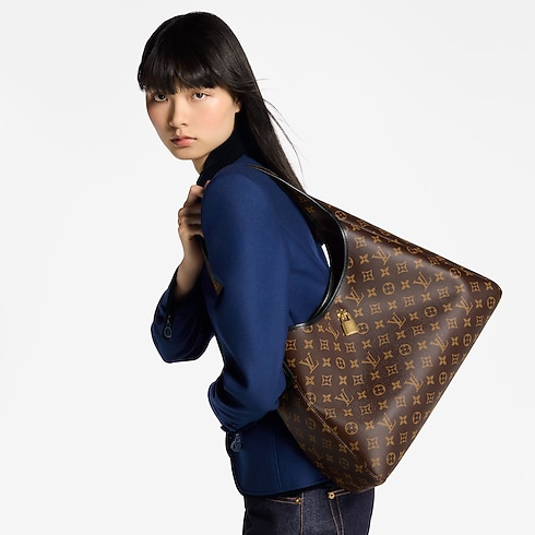 Monogram Handbags All Handbags The Drop GM | Louis Vuitton ® (Product zoom)