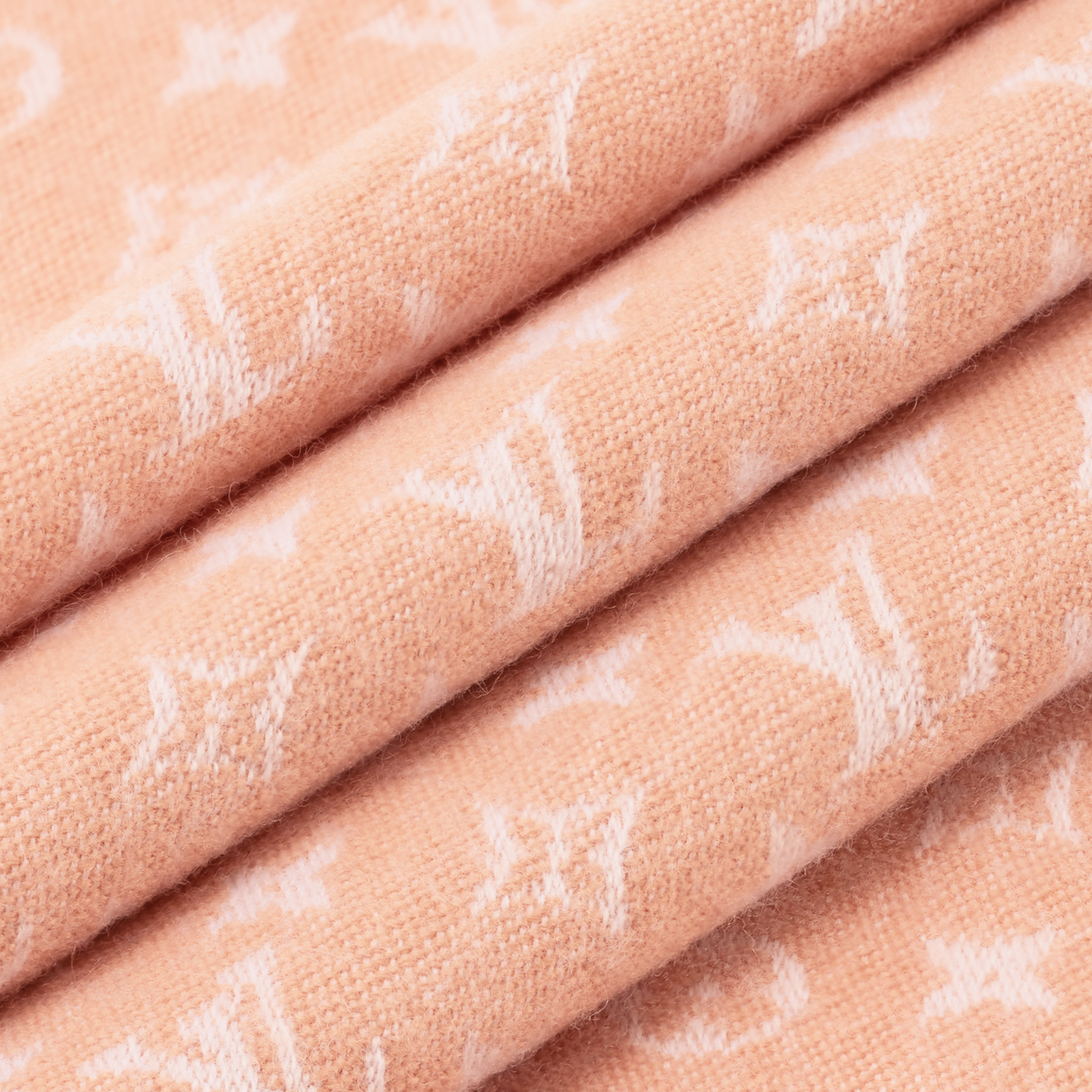 S00 Accessories Shawls and Stoles The Favorite Triangle | Louis Vuitton ® (Product zoom)