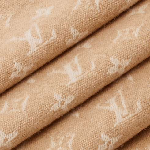 S00 Accessories Silk Squares and Bandeaus The Neo Favorite Triangle | Louis Vuitton ® (Product zoom)