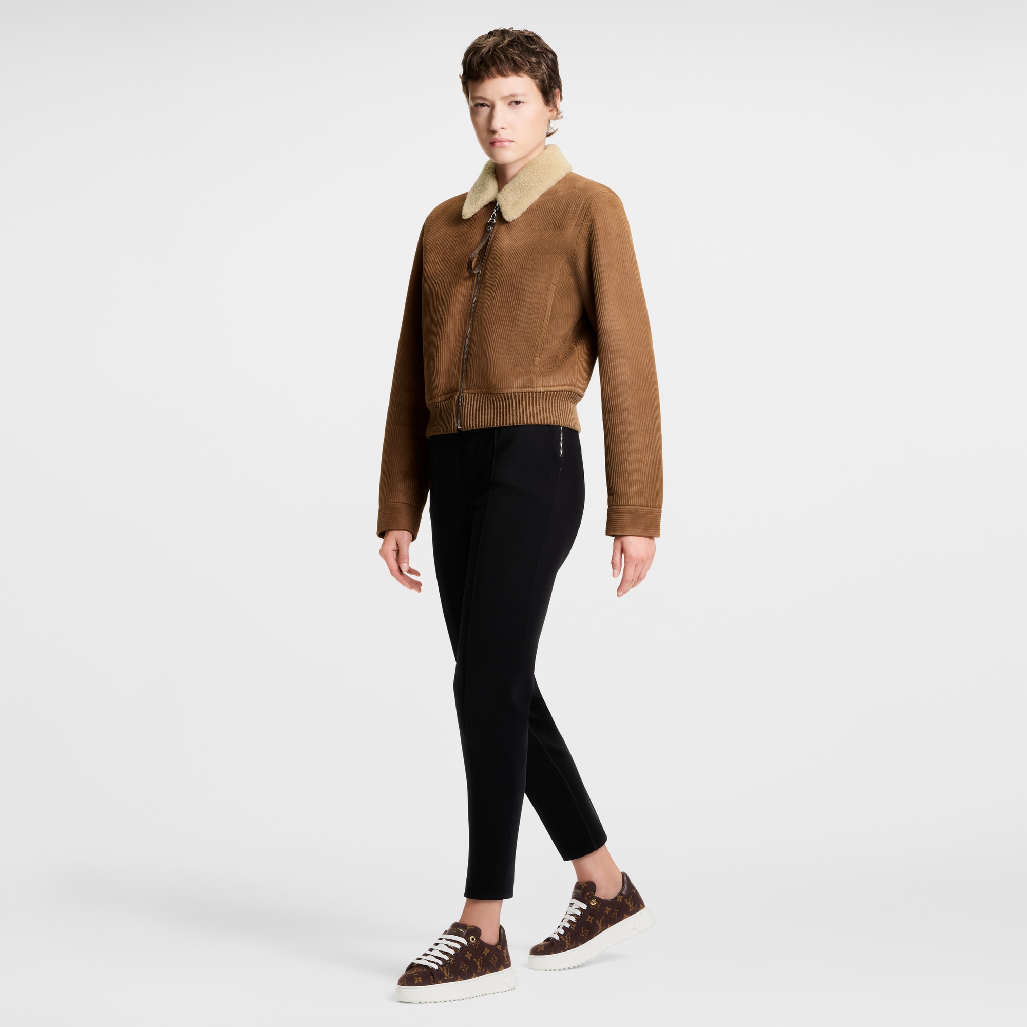  Shoes Sneakers Time Out Sneaker | Louis Vuitton ® (Product zoom)