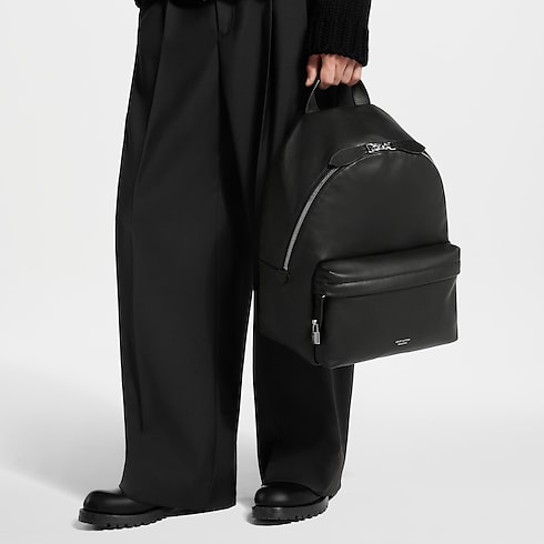 H39 Bags All Bags Track Backpack MM | Louis Vuitton ® (Product zoom)