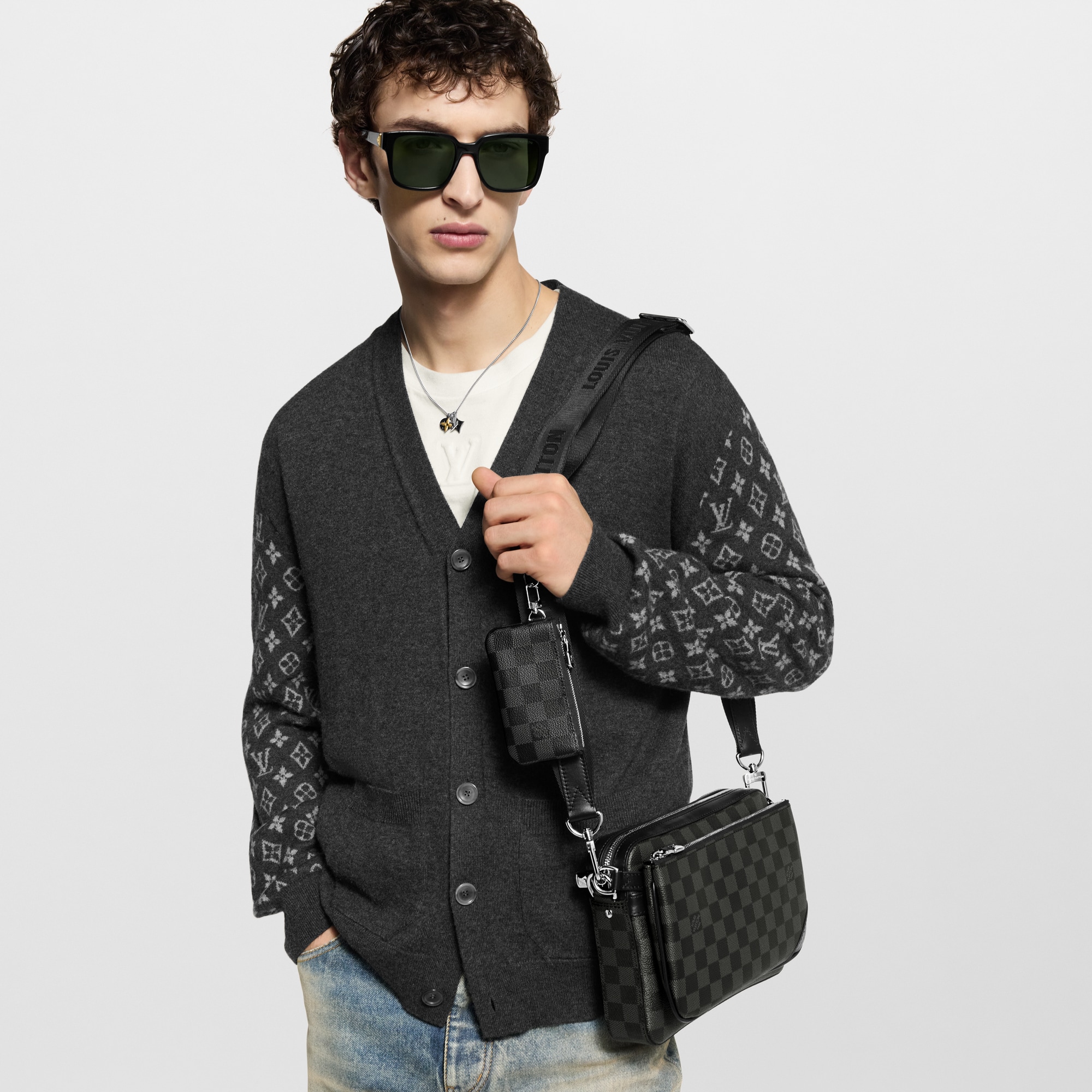 Damier Graphite Canvas Bags All Collections Trio Messenger | Louis Vuitton ® (Product zoom)