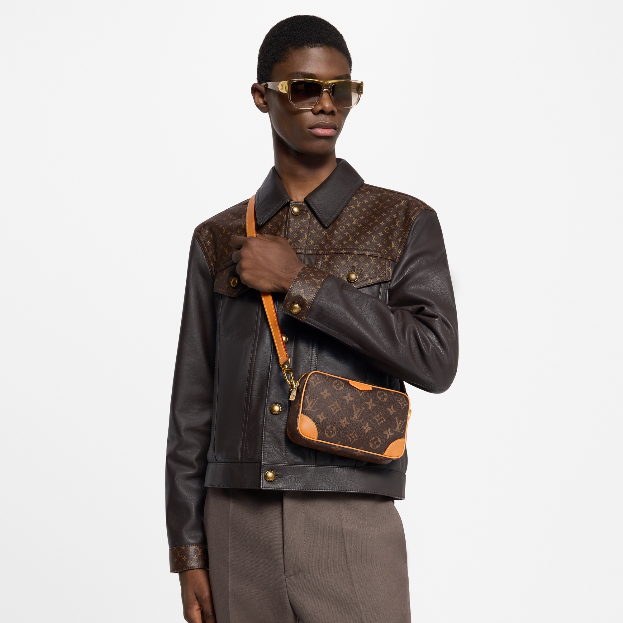 G69 Small Leather Goods Mini Bags Trocadéro Wearable Wallet | Louis Vuitton ® (Product zoom)