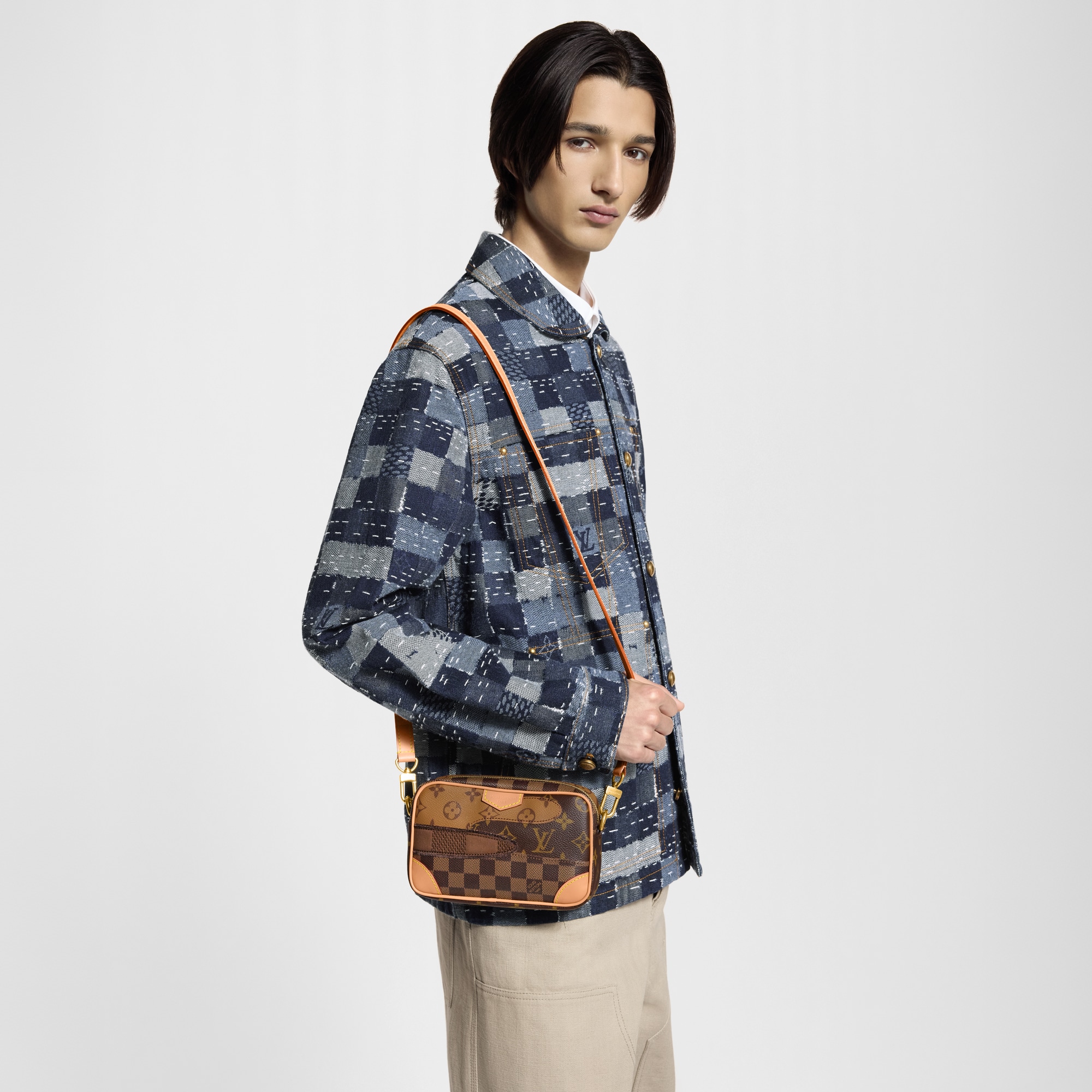 Other Canvas Small Leather Goods Mini Bags Trocadéro Wearable Wallet | Louis Vuitton ® (Product zoom)