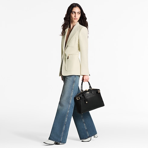 High End Leathers Handbags All Collections Vendôme MM | Louis Vuitton ® (Product zoom)