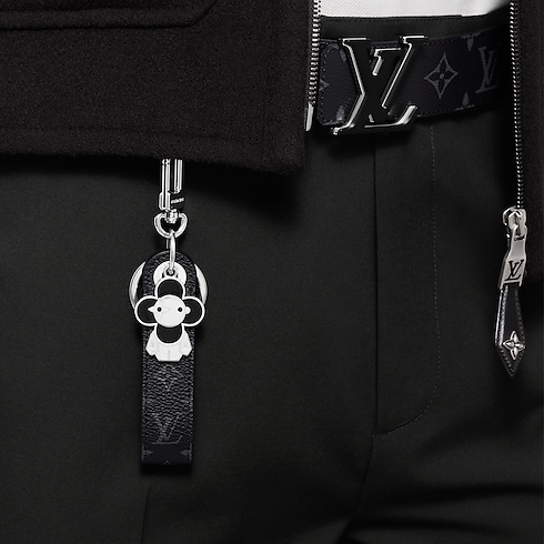 S00 Accessories Key Holders and Bag Charms Vivienne Dragonne Key Holder and Bag Charm | Louis Vuitton ® (Product zoom)