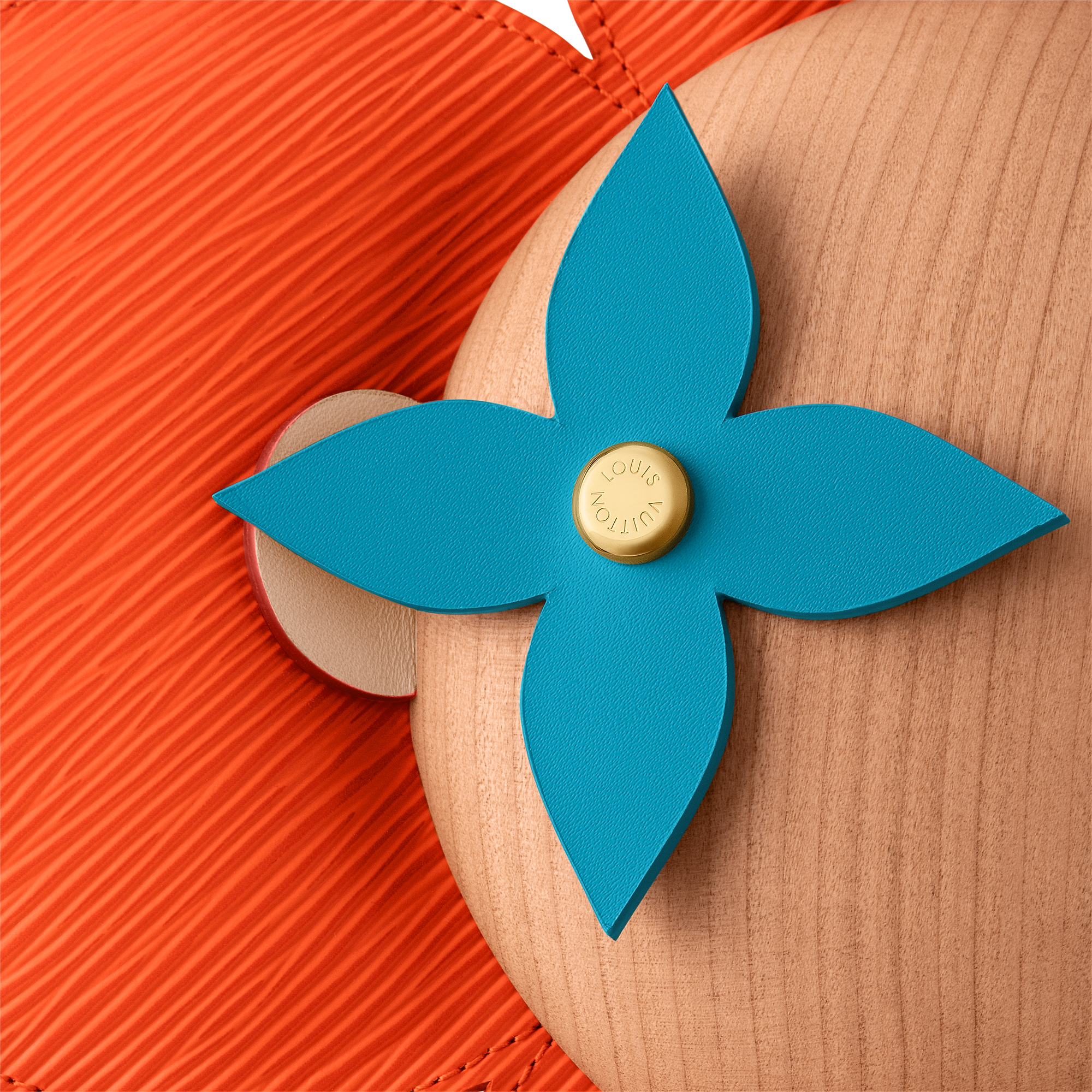 Vivienne Giant Traveler