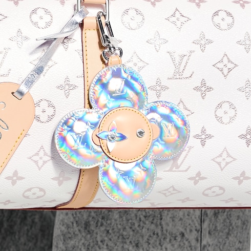 S00 Accessories Key Chains and Bag Charms Vivienne Head Bag Charm | Louis Vuitton ® (Product zoom)