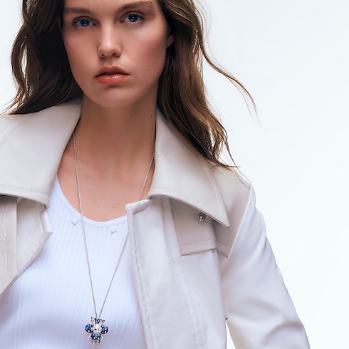 Jewelry Necklaces and Pendants Vivienne Rabbit Pendant, White Gold, Lacquer, Diamonds & Colored Gemstones | Louis Vuitton ® (Product zoom)