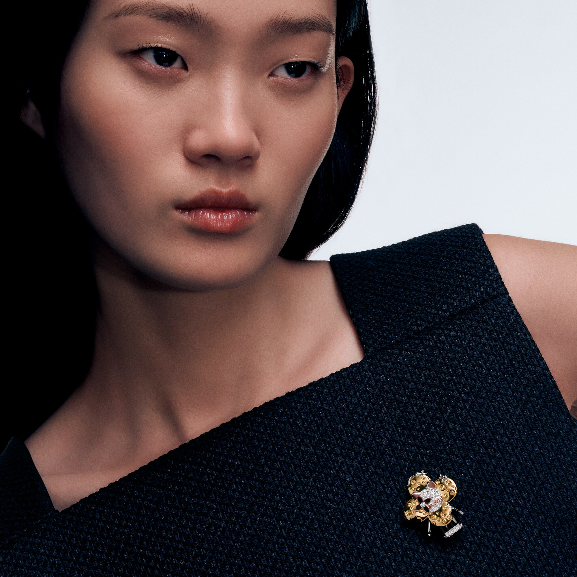  Jewelry Necklaces and Pendants Vivienne Rat Pendant, 3 Golds, Lacquer, Diamonds & Colored Gemstones | Louis Vuitton ® (Product zoom)