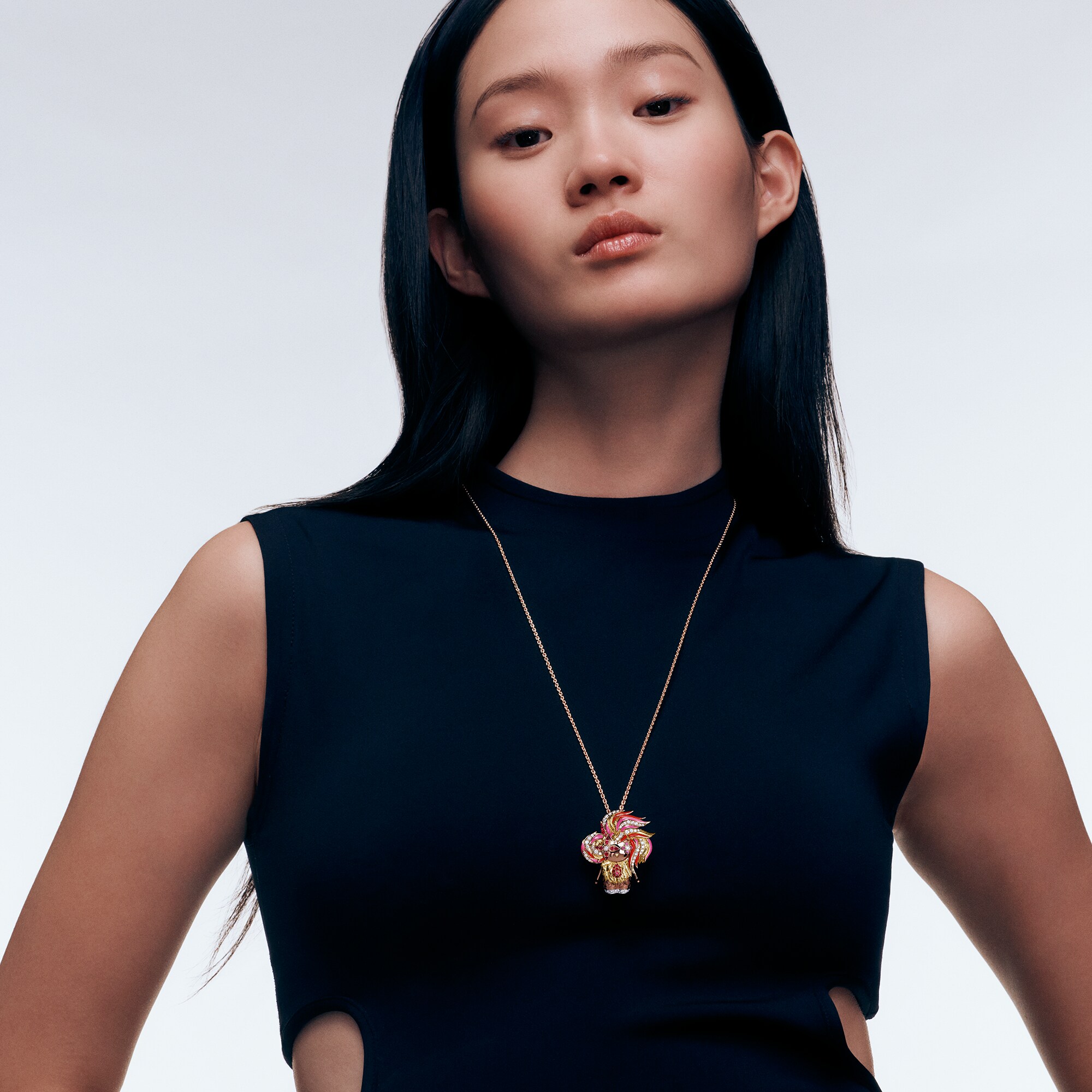  Jewelry Necklaces and Pendants Vivienne Rooster Pendant, 3 Golds, Lacquer, Diamonds & Colored Gemstones | Louis Vuitton ® (Product zoom)