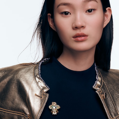 Jewelry Necklaces and Pendants Vivienne Snake Pendant, Yellow Gold, White Gold, Lacquer, Diamonds & Colored Gemstones | Louis Vuitton ® (Product zoom)