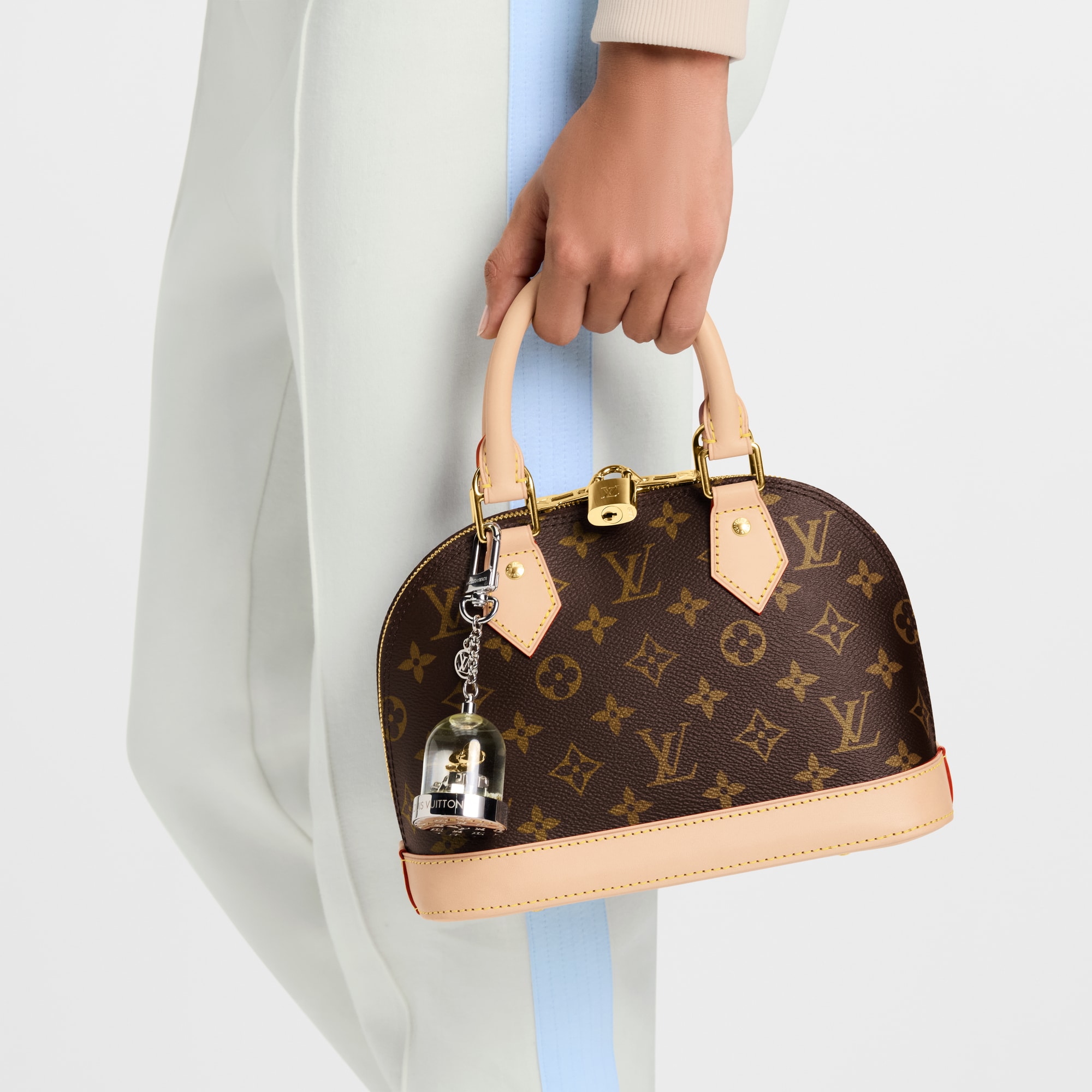 S00 Accessories Key Holders and Bag Charms Vivienne Snowglobe Bag Charm | Louis Vuitton ® (Product zoom)