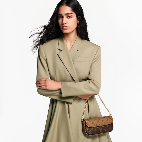 Monogram Reverse Small Leather Goods Wallets on Chain and Nano Bags Wallet On Chain Ivy | Louis Vuitton ® (Product zoom)