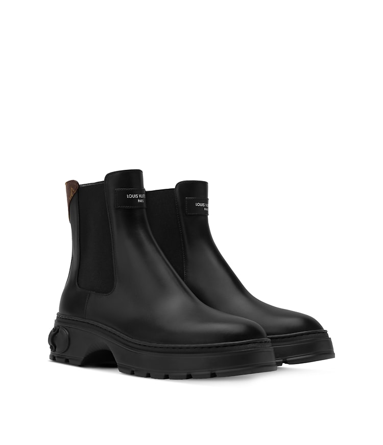 LV Squad Chelsea Ankle Boot - Women - Shoes | LOUIS VUITTON ® Louis Vuitton Halaco Side Gore Chelsea Boots Black Silver main image 0