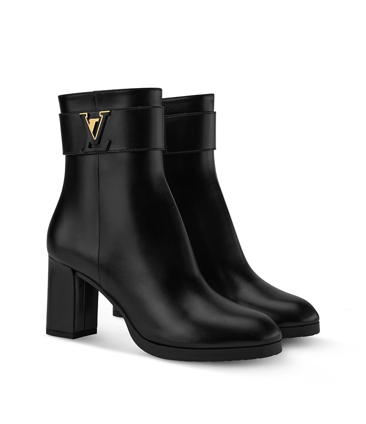 Black Boots