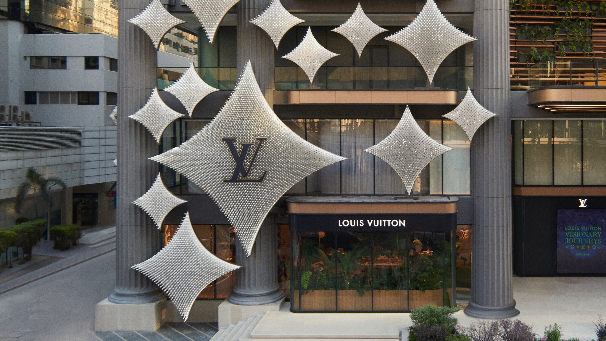 LV The Place Bangkok