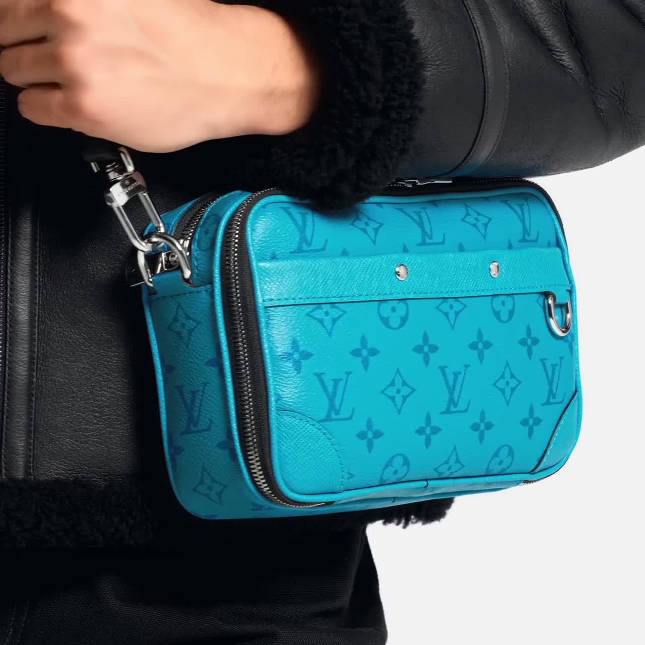Alpha Messenger Taigarama - Women - Handbags | LOUIS VUITTON ®