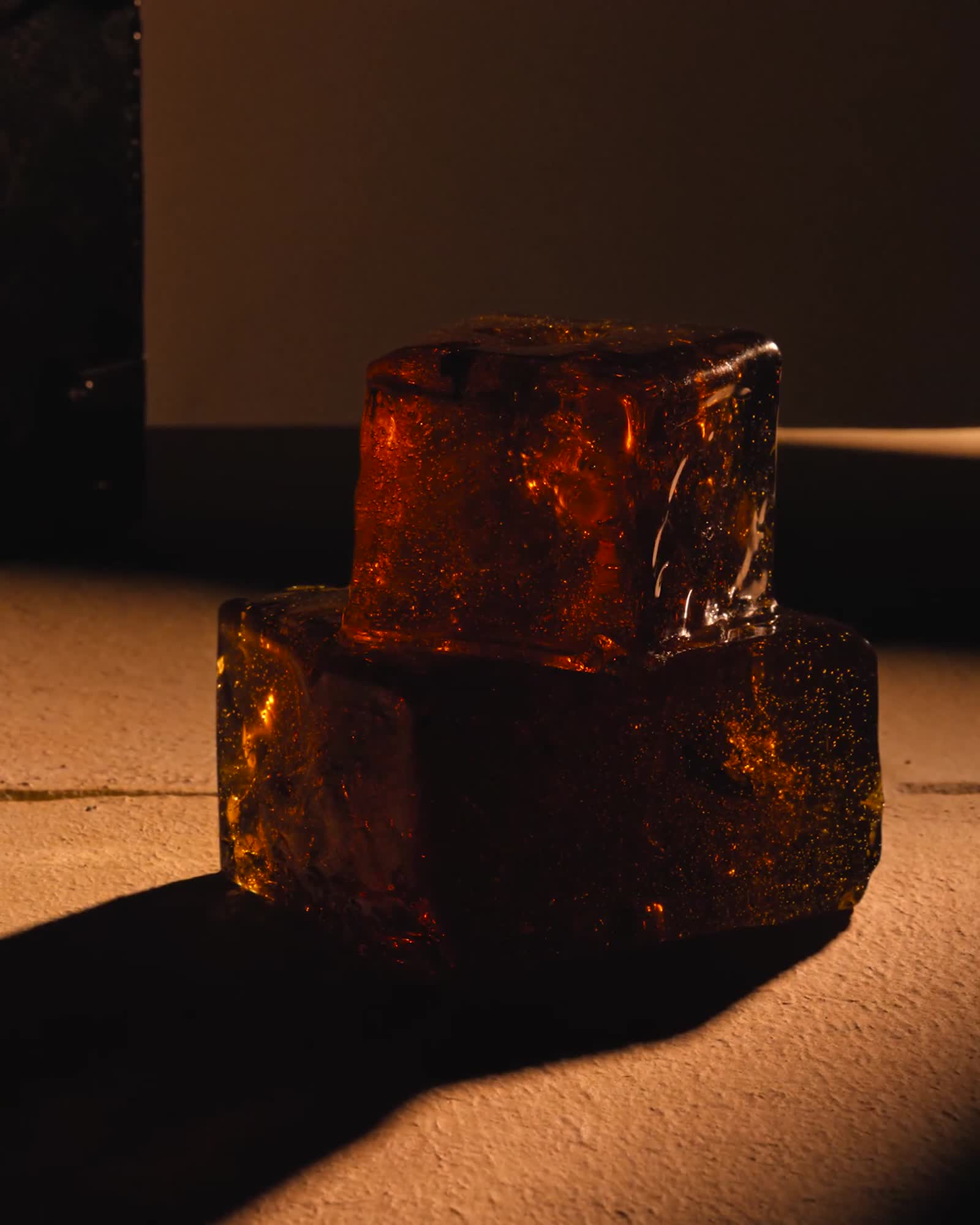 Ambre Levant by Louis Vuitton | LOUIS VUITTON ®