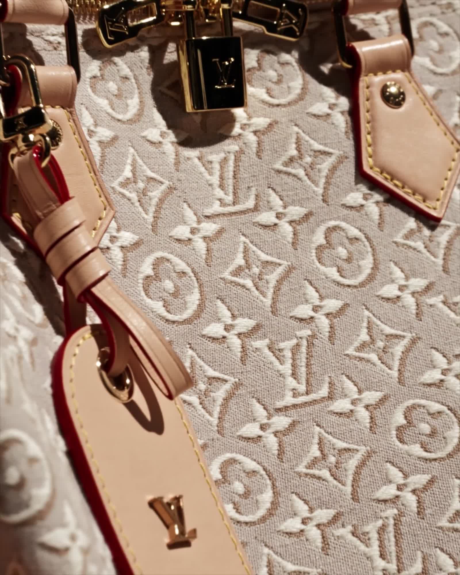 LOUIS VUITTON Official USA Website | LOUIS VUITTON ®